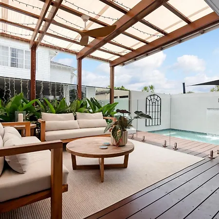 Luxury Tri-Level Duplex In Mermaid Beach - Coasthm-2